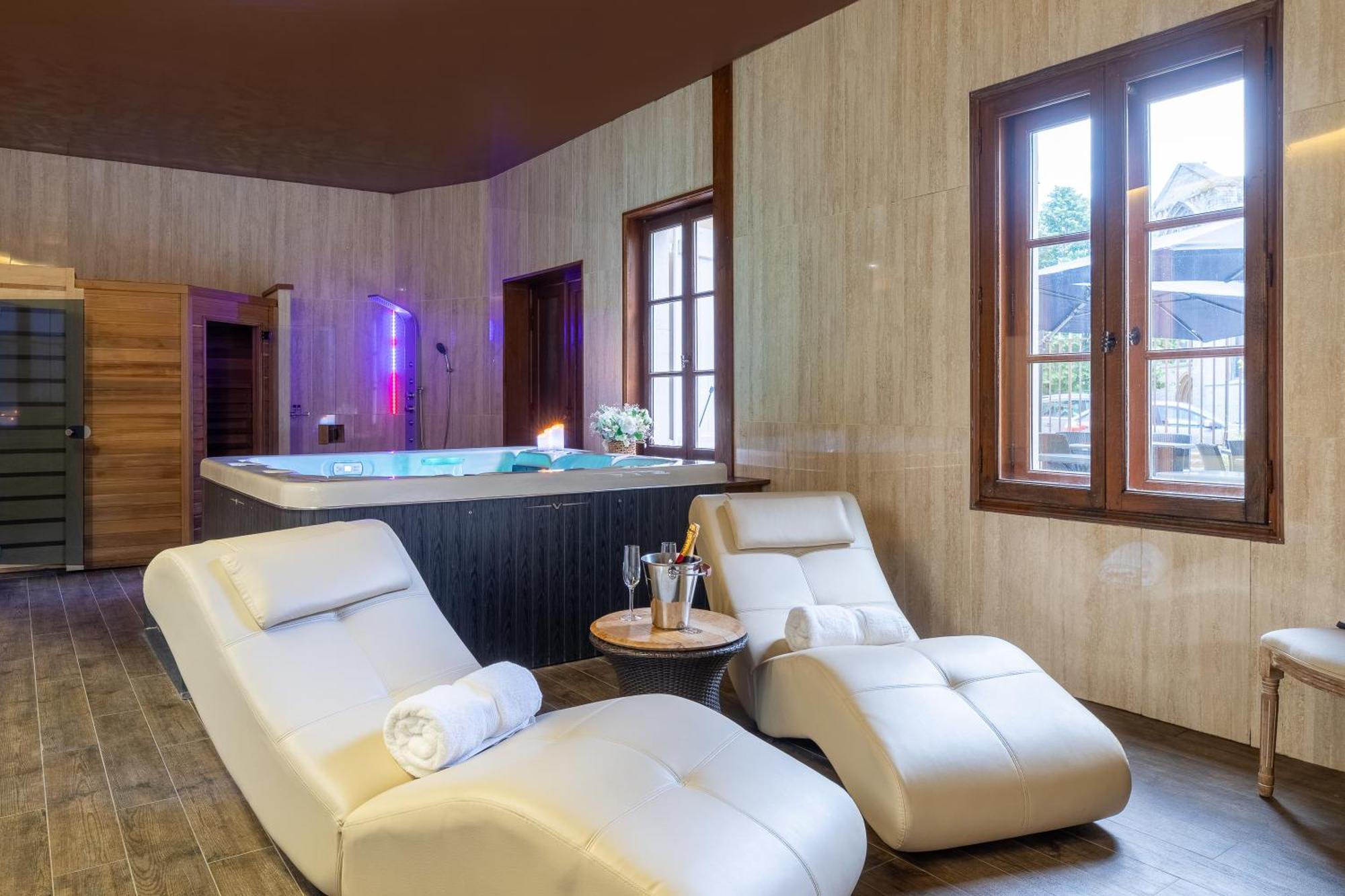 Demeures & Chateaux - Hotel Greuze & Spa Tournus Exteriör bild