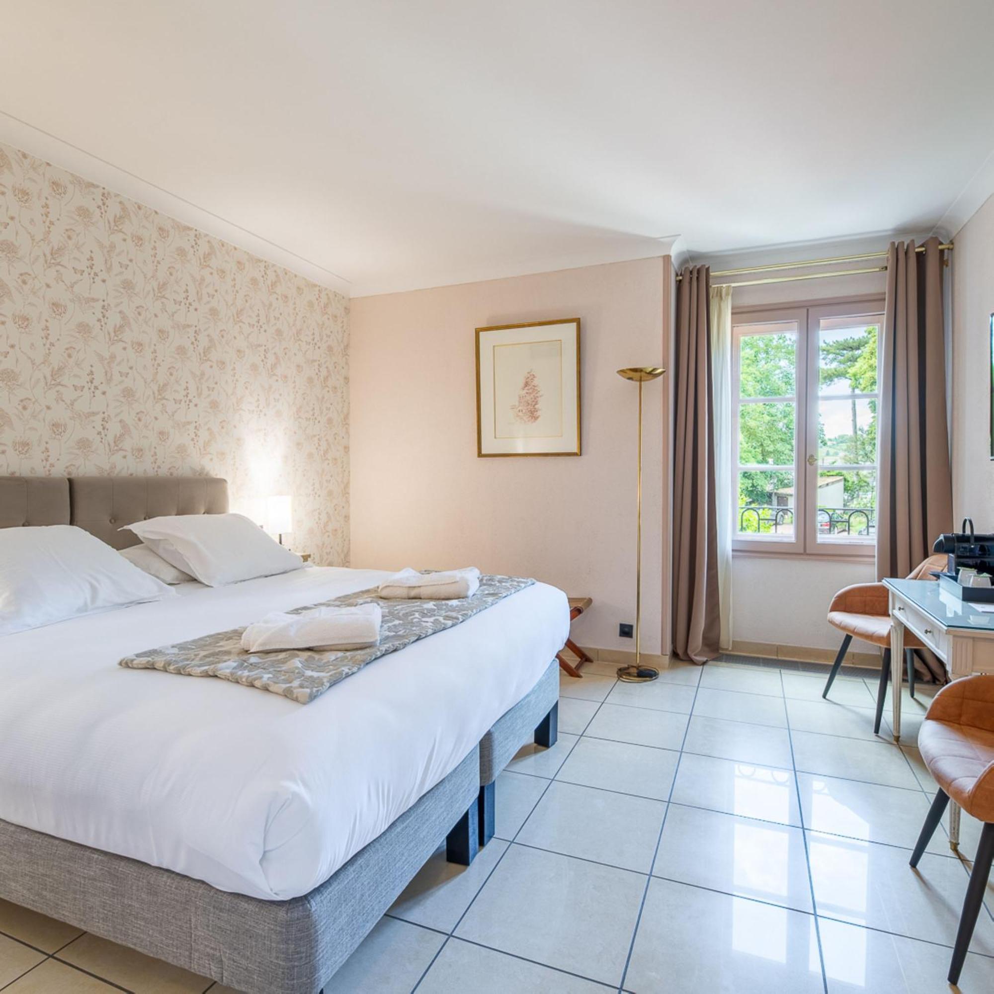 Demeures & Chateaux - Hotel Greuze & Spa Tournus Rum bild